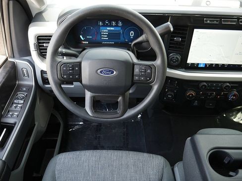 Used 2023 Ford F250 XLT w/ Black Appearance Package AWD/4WD image 19