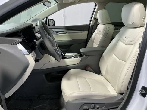 Used 2023 Cadillac XT5 Premium Luxury FWD image 14