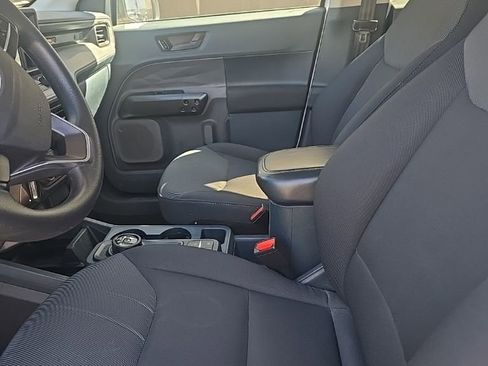 Used 2022 Ford Maverick XL image 4