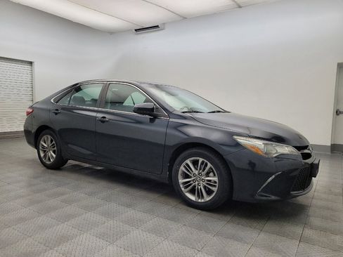 Used 2016 Toyota Camry SE image 11