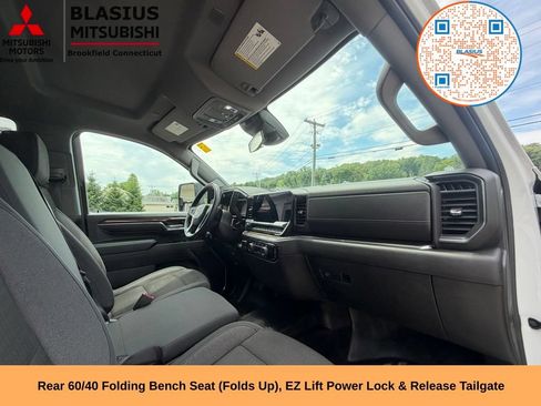 Used 2024 Chevrolet Silverado 2500 LT AWD/4WD image 27