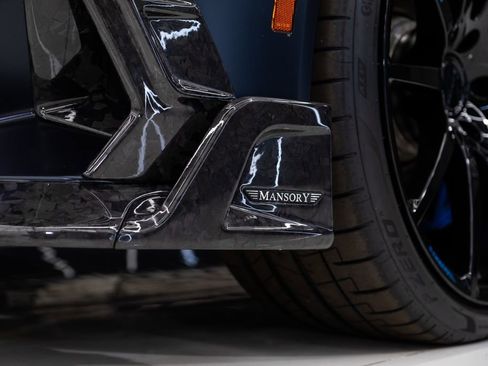 Used 2025 BMW M5 image 23