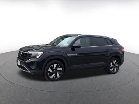 Used 2025 Volkswagen Atlas Cross Sport SE image 8