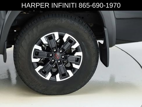 Used 2023 Nissan Frontier PRO-4X w/ Pro Convenience Package AWD/4WD image 43