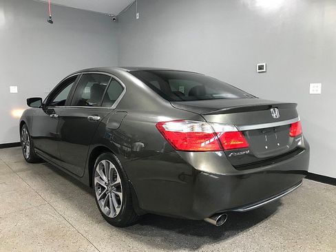 Used 2014 Honda Accord Sport image 5