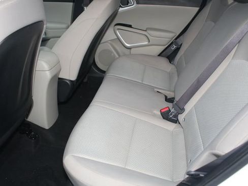 Used 2020 Kia Soul LX image 23