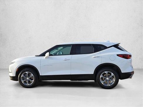 Certified 2025 Chevrolet Blazer LT image 9