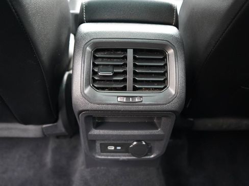 Used 2022 Volkswagen Tiguan SE R-Line image 62