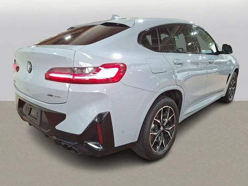 Used 2024 BMW X4 xDrive30i w/ Premium Package image 5