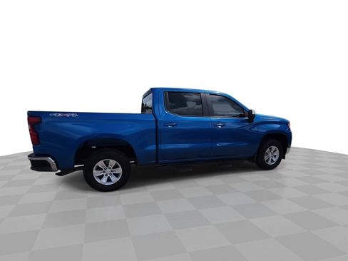 Used 2022 Chevrolet Silverado 1500 LT AWD/4WD image 9