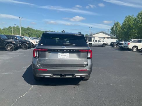 New 2026 Ford Explorer Active w/ Active Comfort Package RWD image 6