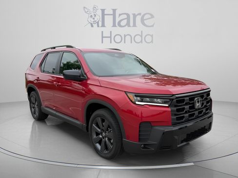 Used 2026 Honda Pilot Sport image 7
