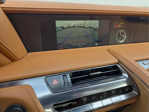 Used 2018 Lexus LC 500 Coupe w/ Sport Package image 16