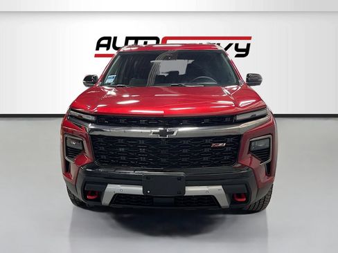 Used 2024 Chevrolet Traverse Z71 w/ Enhanced Driving Package AWD/4WD image 2