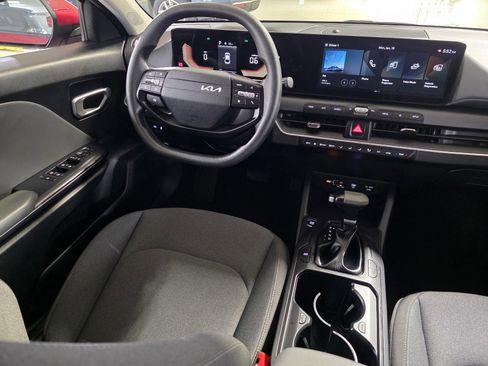 Used 2025 Kia K4 LXS image 19