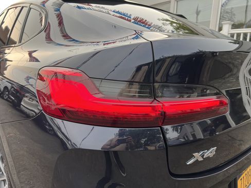Used 2022 BMW X4 xDrive30i image 14
