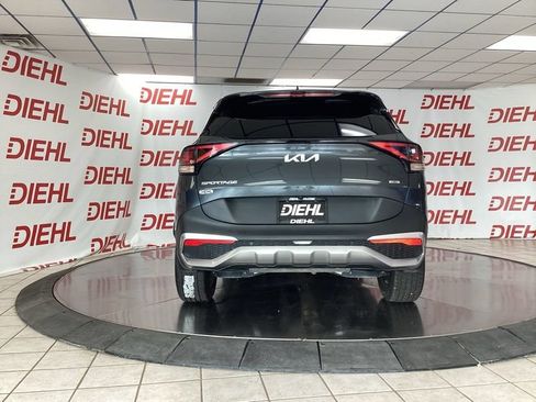 Used 2023 Kia Sportage EX AWD/4WD image 6