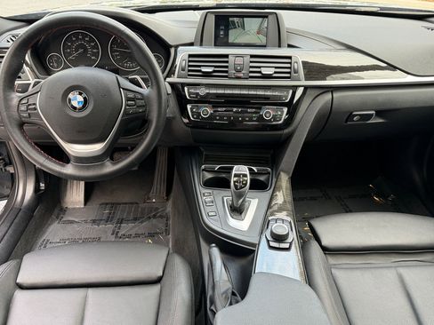 Used 2018 BMW 330i Sedan w/ Convenience Package image 28