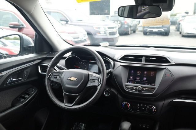 Used 2022 Chevrolet TrailBlazer LT FWD image 22