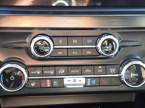 Certified 2024 Ford F450 Lariat AWD/4WD image 22