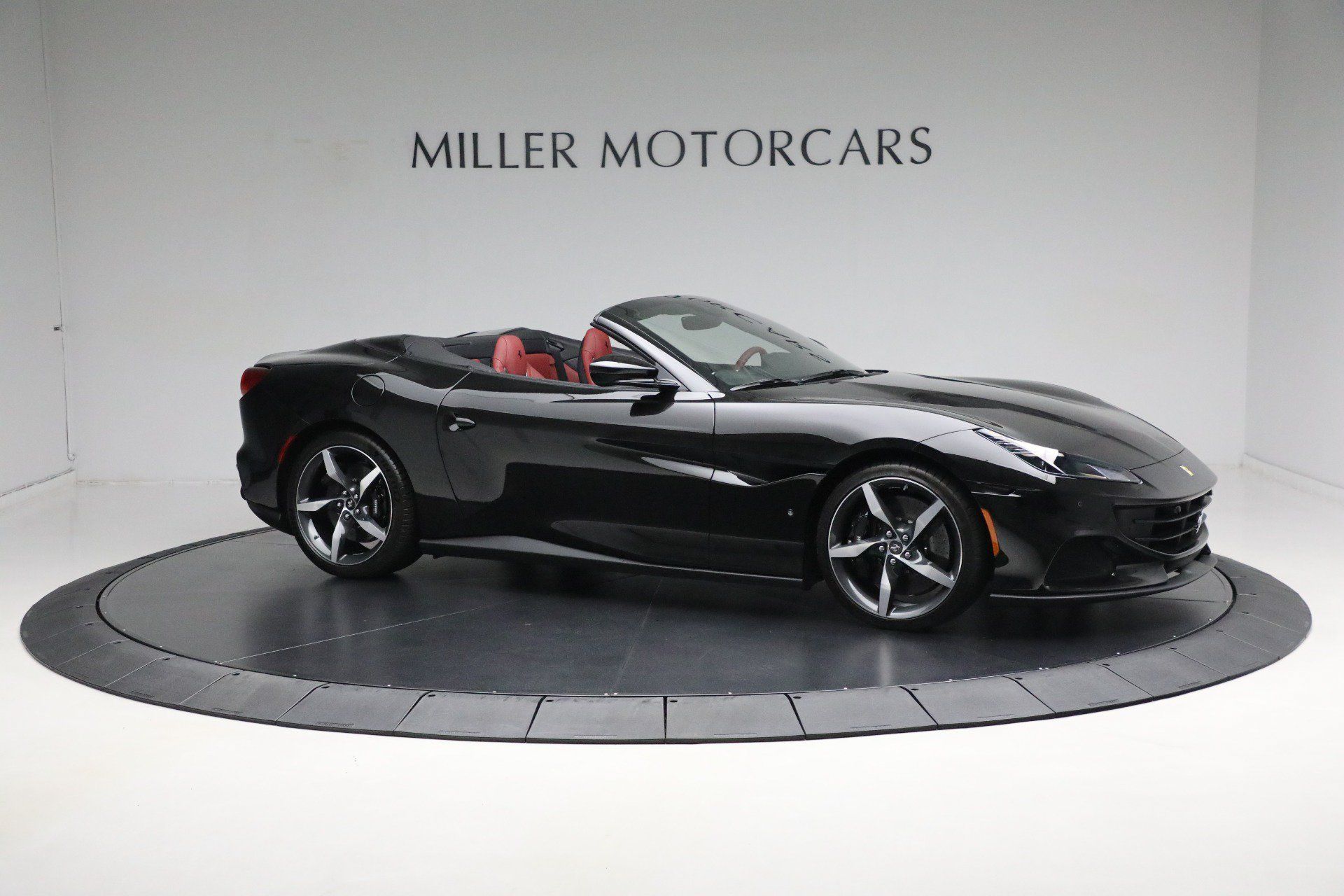 Certified 2023 Ferrari Portofino M RWD image 10