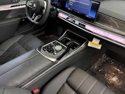 New 2025 BMW 760i xDrive AWD/4WD image 28