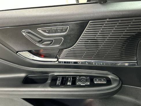 Used 2022 Lincoln Corsair Grand Touring image 11