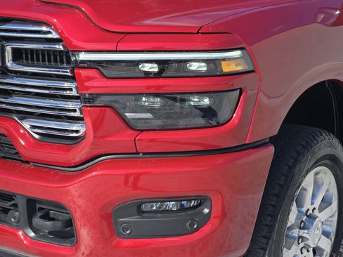 New 2026 RAM 2500 Laramie w/ Sport Appearance Package AWD/4WD image 6