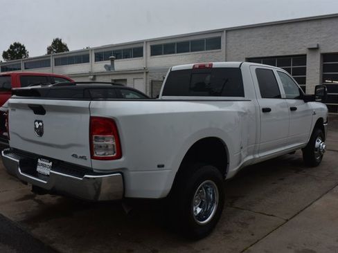 Used 2024 RAM 3500 Tradesman w/ Chrome Appearance Group AWD/4WD image 5