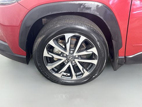 Used 2022 Toyota Corolla Cross XLE FWD image 38