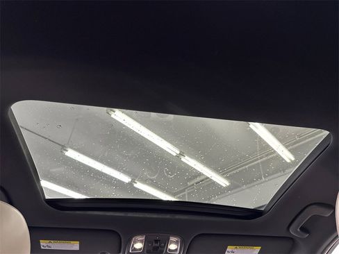 Used 2018 Kia Stinger GT2 image 22