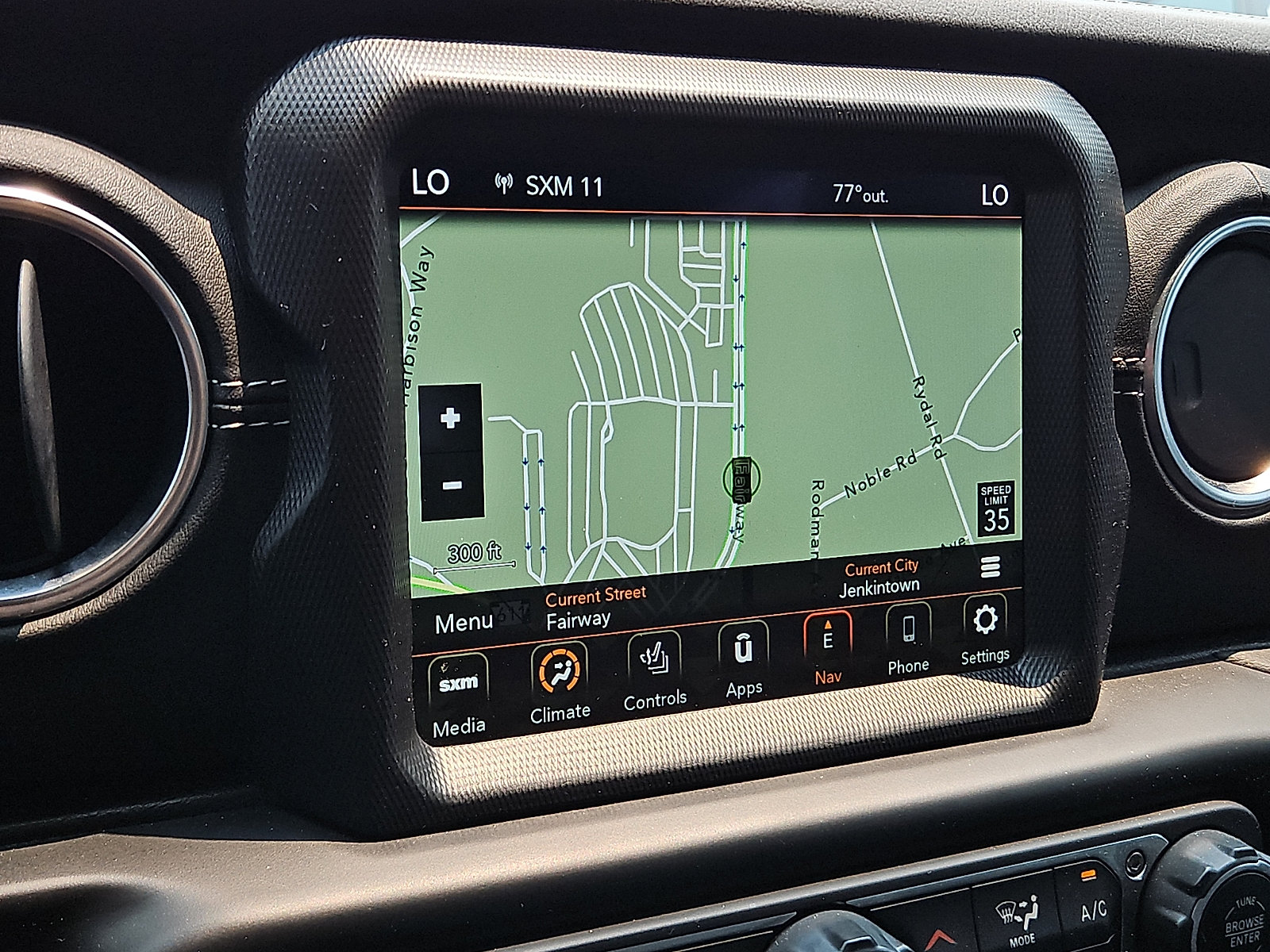 Used 2021 Jeep Wrangler Unlimited Sahara w/ Cold Weather Group AWD/4WD image 16