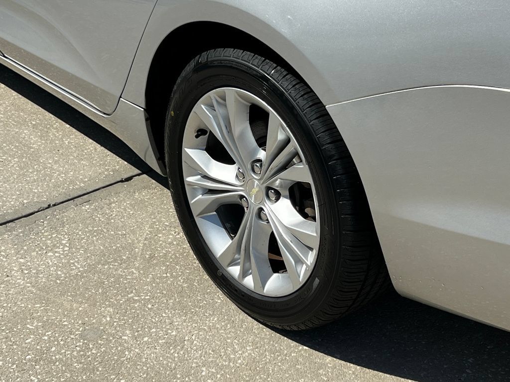 Used 2015 Chevrolet Impala LT w/ Convenience Package FWD image 25