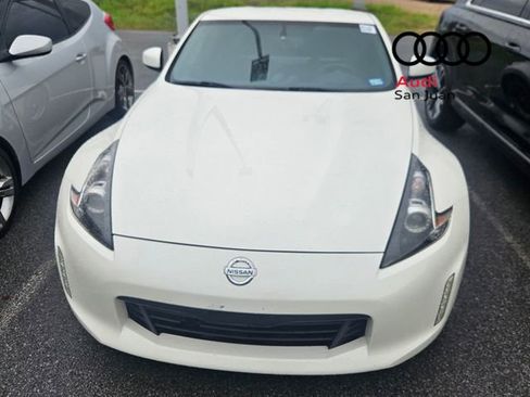Used 2020 Nissan 370Z Coupe RWD image 2