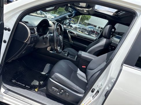 Used 2021 Lexus GX 460 Premium AWD/4WD image 17