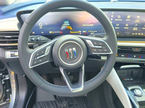 New 2026 Buick Envision Avenir image 25