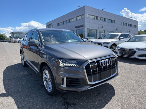 Certified 2023 Audi Q7 3.0T Premium w/ Convenience Package AWD/4WD image 1