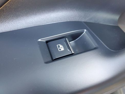 Used 2025 Audi Q6 e-tron Premium w/ Convenience Package image 16