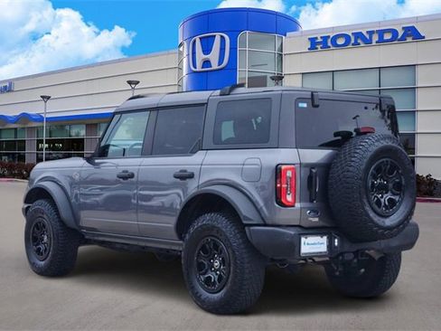 Used 2023 Ford Bronco Wildtrak image 4