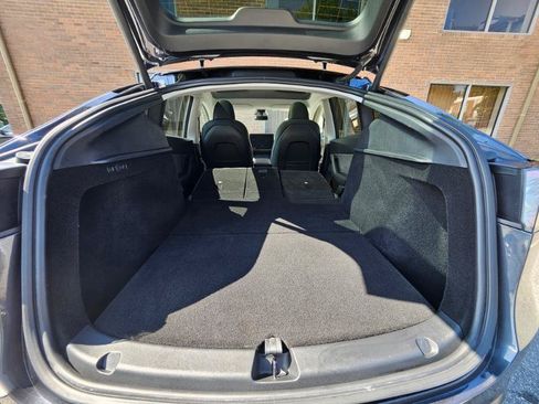 Used 2024 Tesla Model Y Long Range AWD/4WD image 73