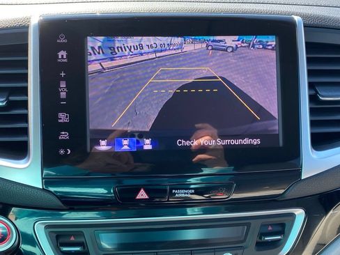 Used 2018 Honda Pilot Touring image 34