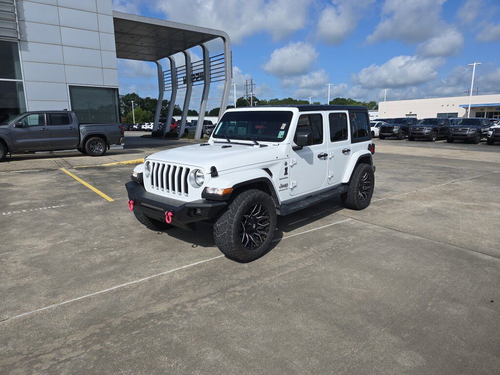 Used 2023 Jeep Wrangler Unlimited Sahara AWD/4WD image 2
