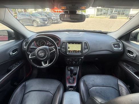Used 2021 Jeep Compass Trailhawk AWD/4WD image 3