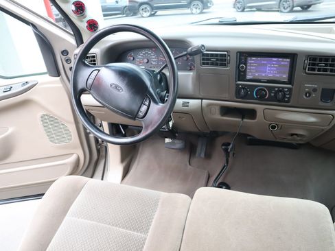 Used 2002 Ford F250 XLT AWD/4WD image 26