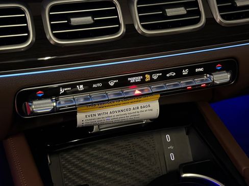New 2026 Mercedes-Benz GLS 450 4MATIC image 21