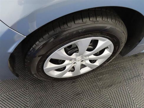 Used 2024 Toyota Corolla LE FWD image 8
