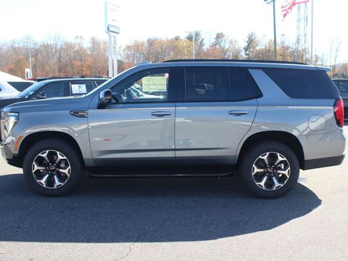 New 2026 GMC Yukon AT4 w/ LPO, Floor Liner Package image 4