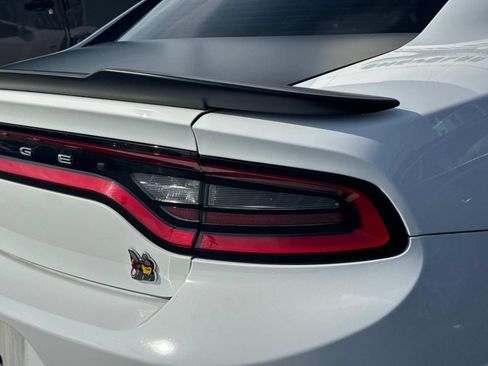 Used 2020 Dodge Charger Scat Pack w/ Dynamics Package RWD image 15