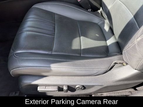 Used 2021 Honda Accord Touring image 16