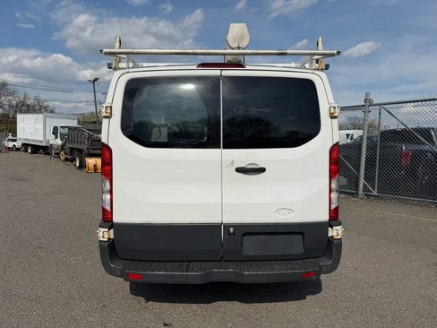 Used 2017 Ford Transit 150 130 Low Roof RWD image 6